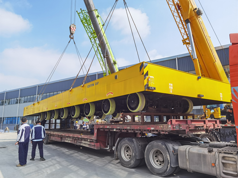 百噸級智能重載無軌搬運車成功交付